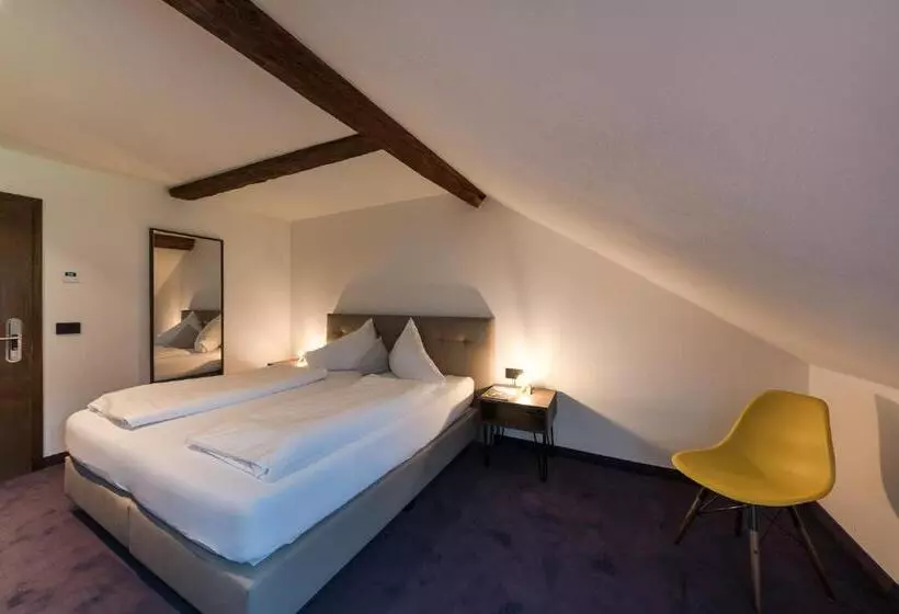 Отель Mandelhof S