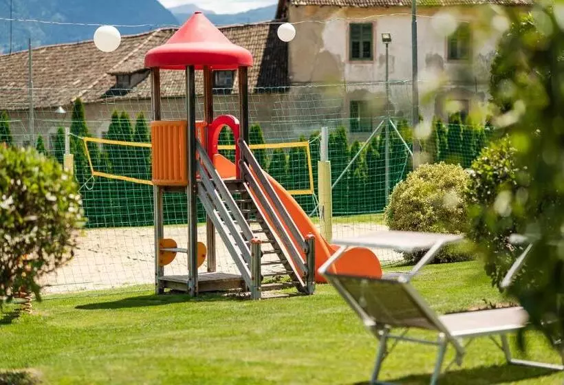 Отель Mandelhof S