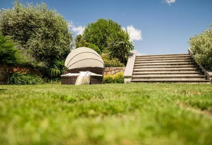 Отель Mandelhof S