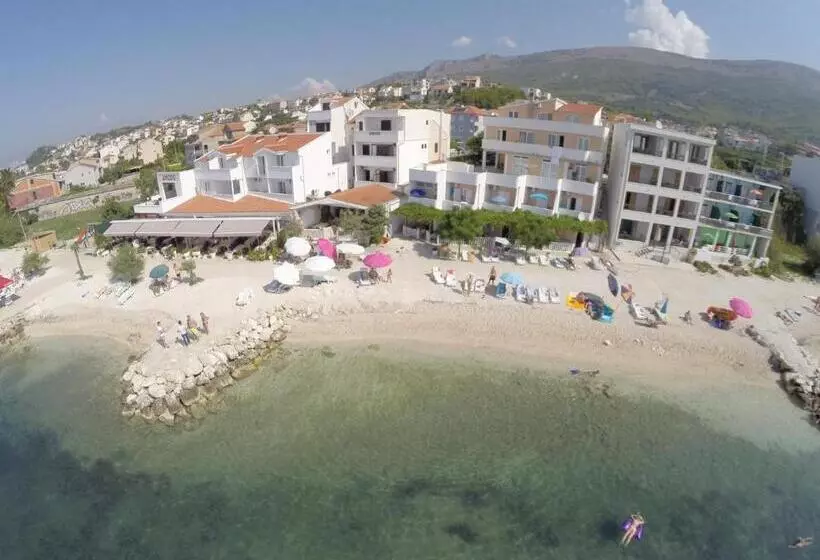 Hotel Pansion Amigos