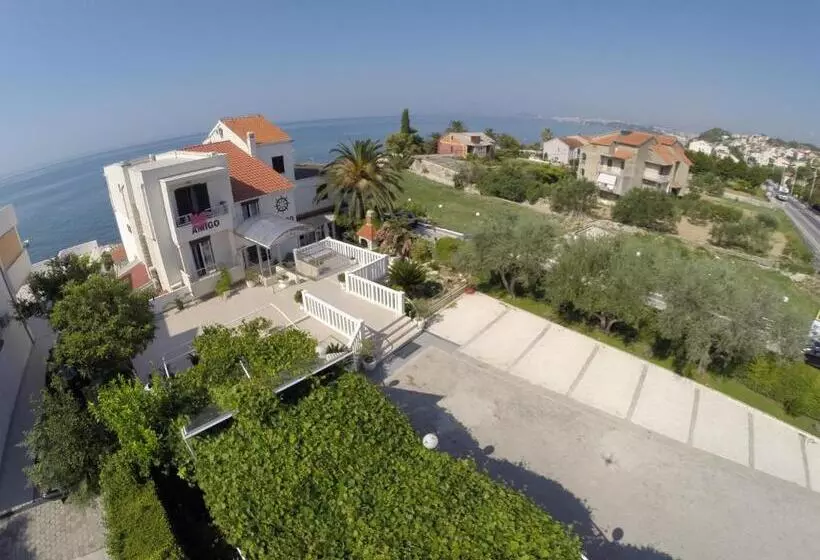 Hotel Pansion Amigos