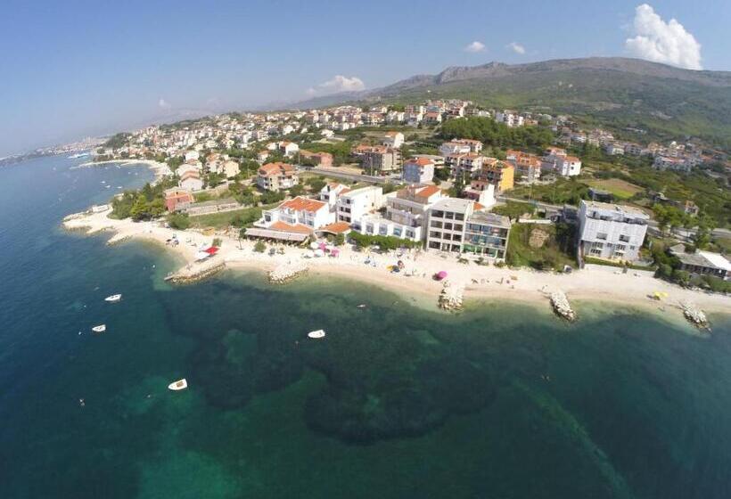 فندق Pansion Amigos