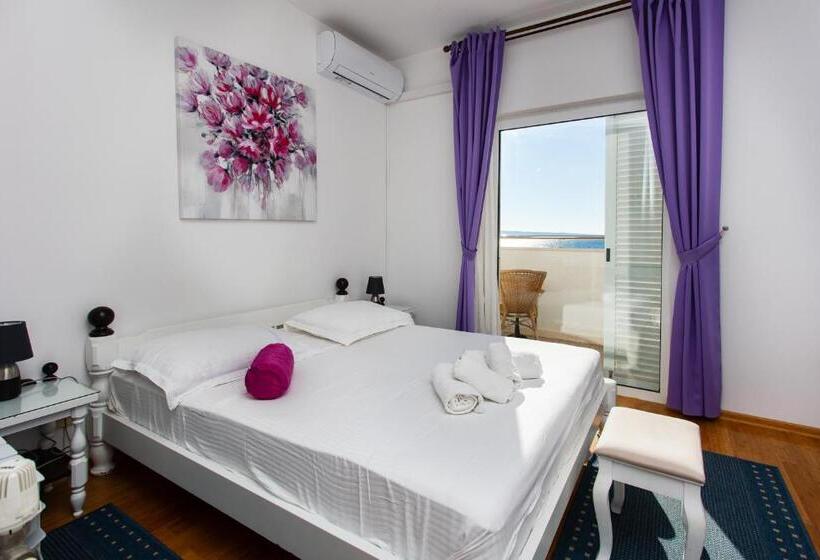 فندق Pansion Amigos