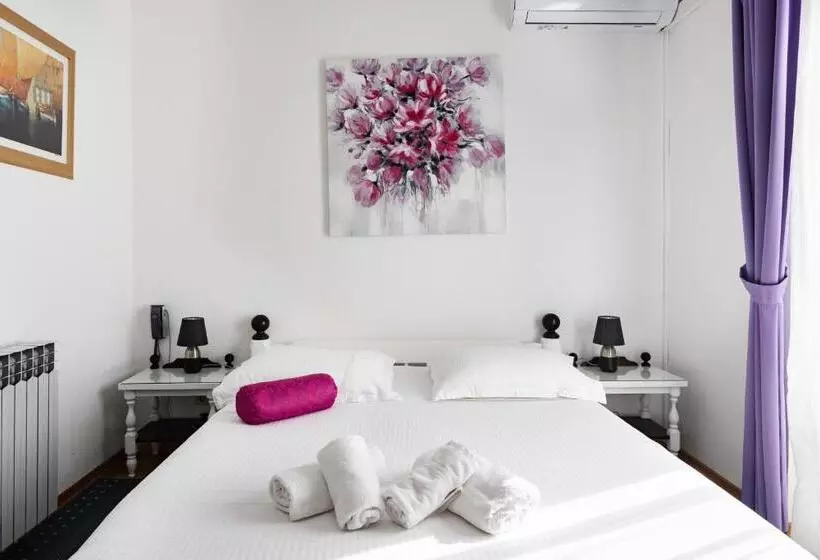 Hotel Pansion Amigos