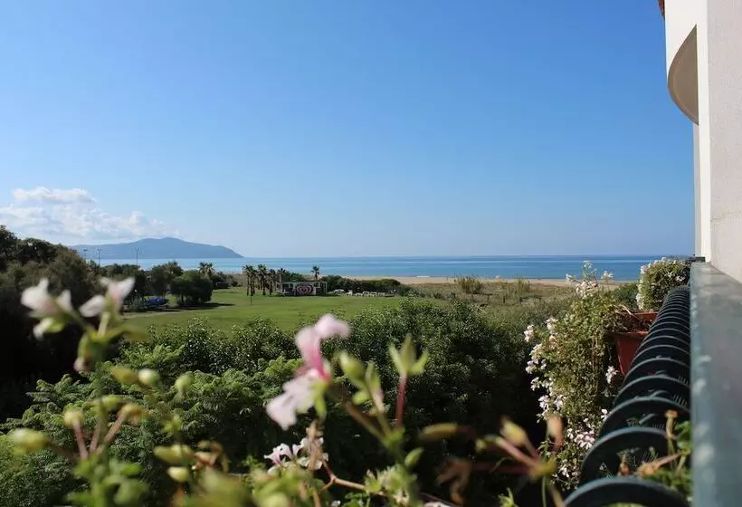 בית מלון כפרי Parco Dei Principi