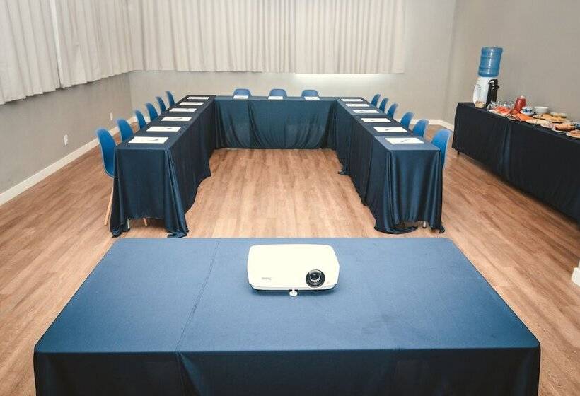 בית מלון כפרי Plaza Inn Trevo Sorocaba