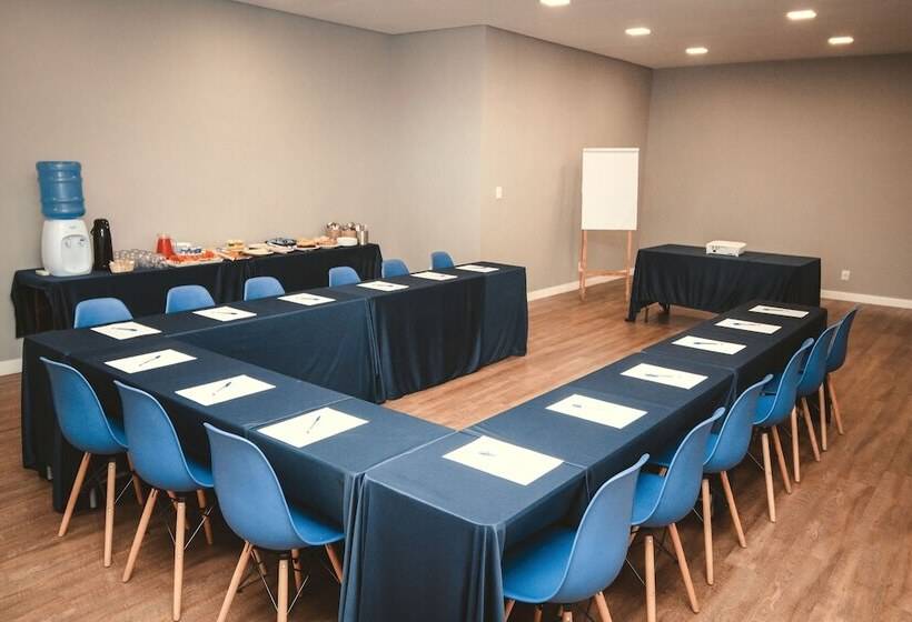 בית מלון כפרי Plaza Inn Trevo Sorocaba