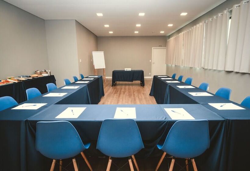 בית מלון כפרי Plaza Inn Trevo Sorocaba