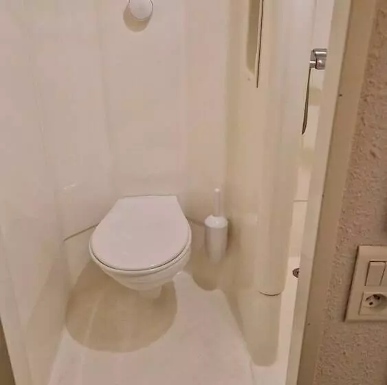 هتل Quick Palace Epinal