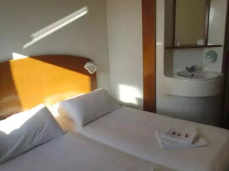 هتل Quick Palace Epinal