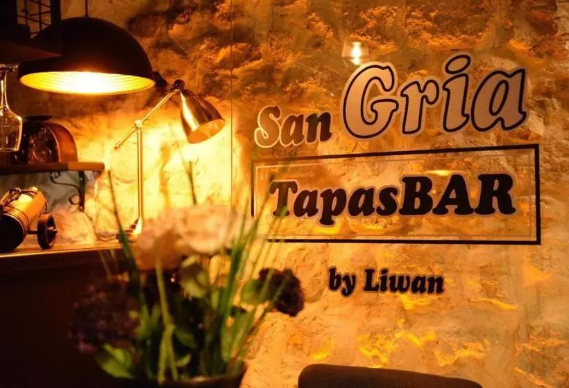 בית מלון כפרי The Liwan Boutique