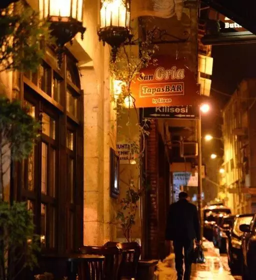 בית מלון כפרי The Liwan Boutique