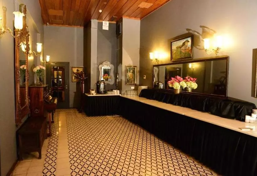 בית מלון כפרי The Liwan Boutique