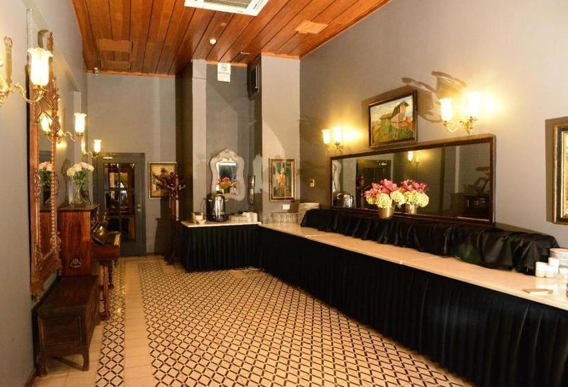 בית מלון כפרי The Liwan Boutique