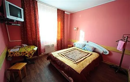 هتل Tri Peskarya