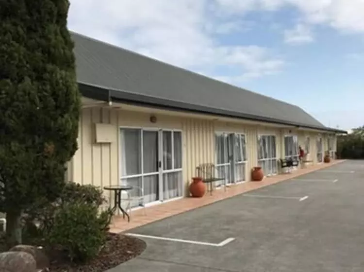 Jade Court Motel