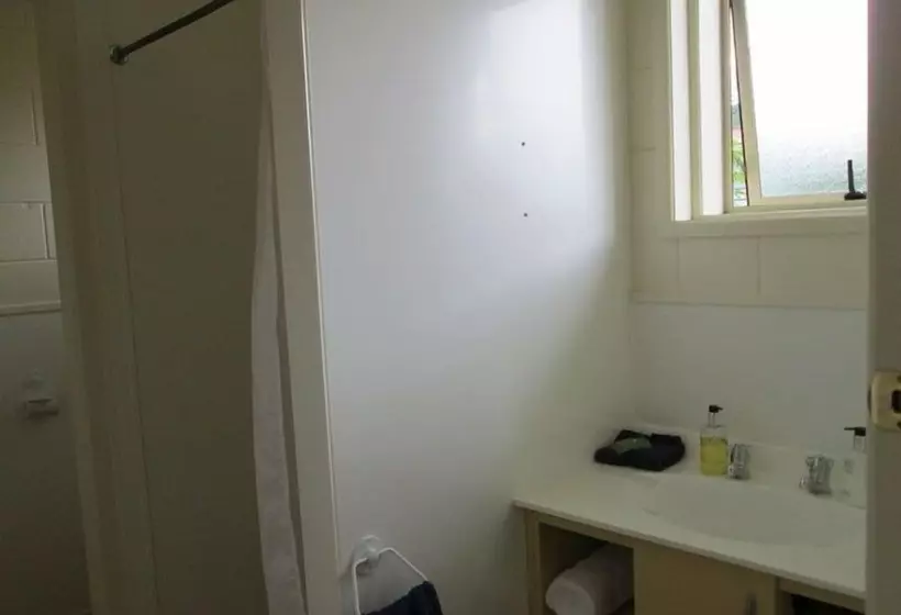 Shortland Court Motel