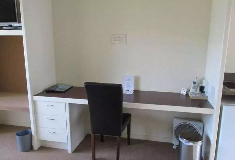 Shortland Court Motel