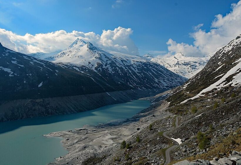 Ski In/ski Out Hotel Sport