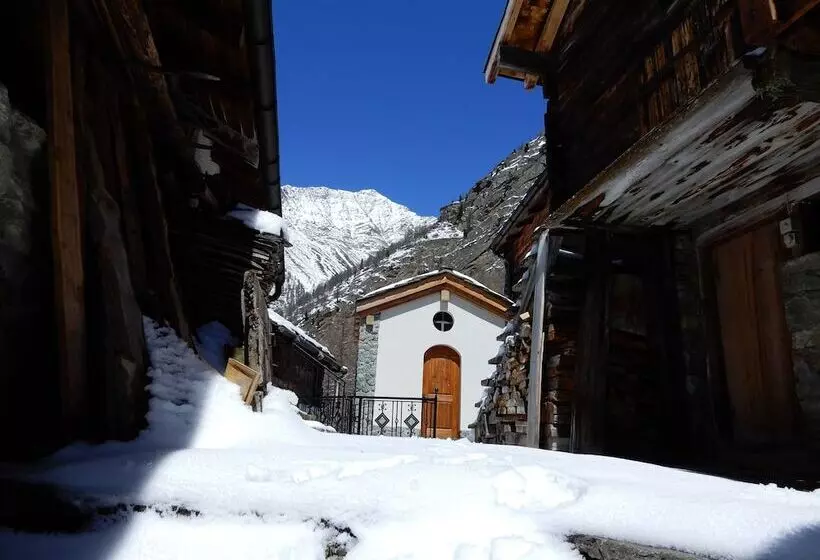 Ski In/ski Out Hotel Sport