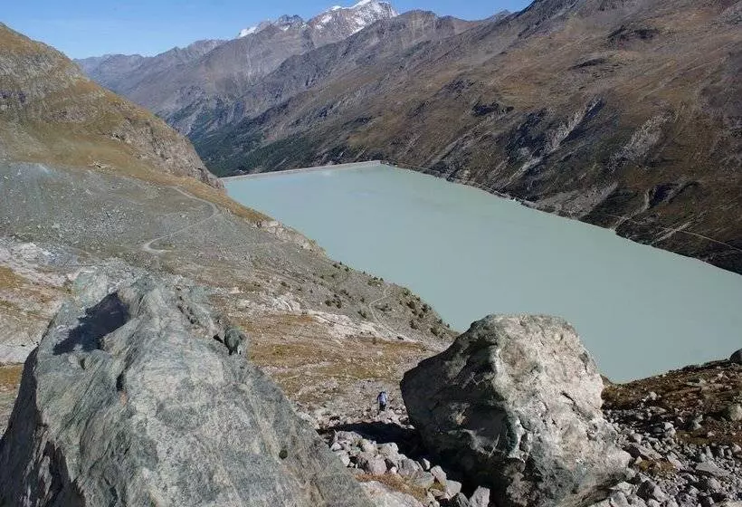 Ski In/ski Out Hotel Sport