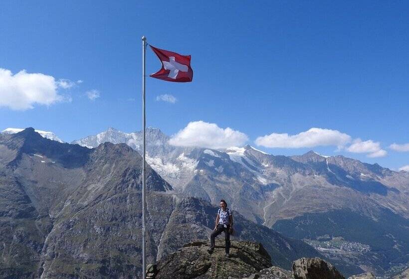 Ski In/ski Out Hotel Sport