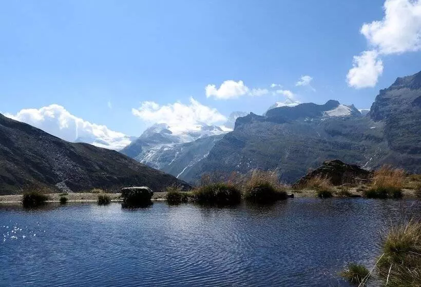 Ski In/ski Out Hotel Sport