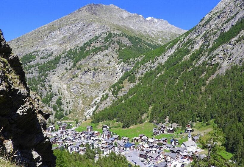 Ski In/ski Out Hotel Sport