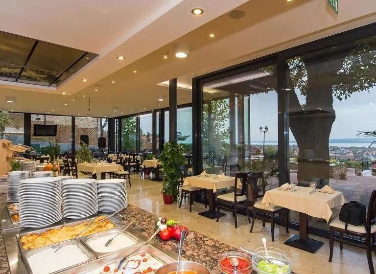 Zenit Wellness Hotel Balaton