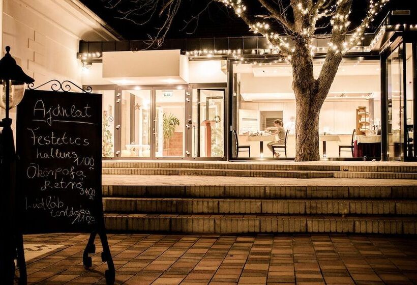 Zenit Wellness Hotel Balaton