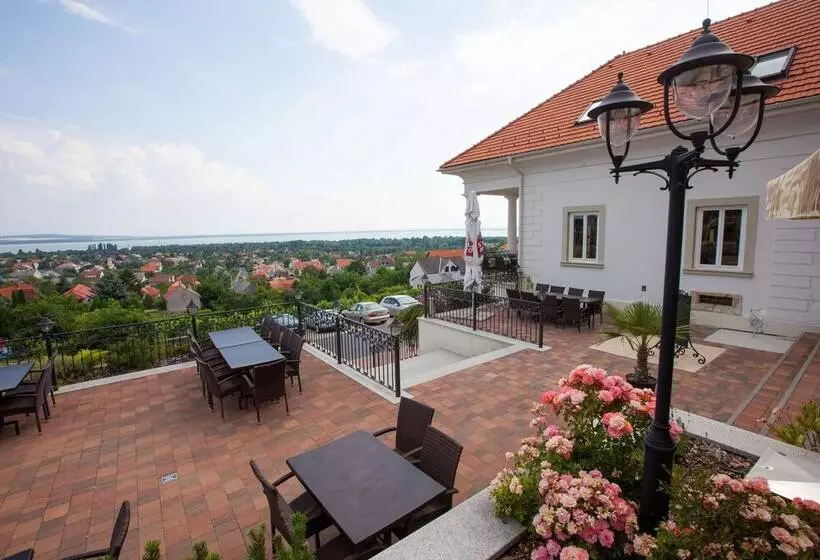 Zenit Wellness Hotel Balaton