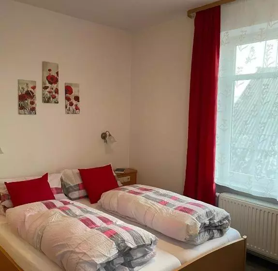 هتل Landgasthof Zum Seehof