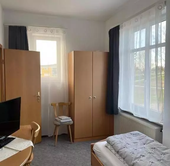 هتل Landgasthof Zum Seehof
