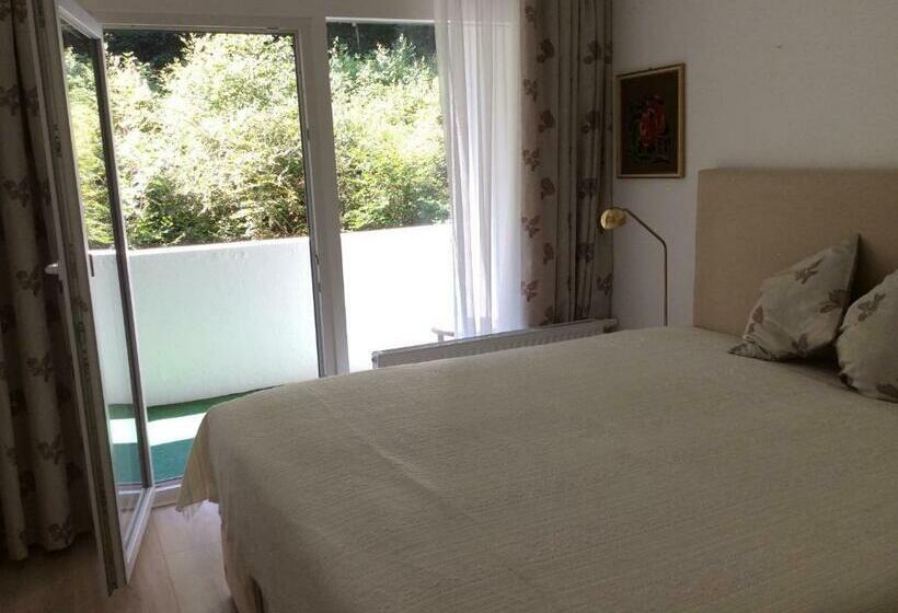 Kurhaus Apartment King Size Bett 180x200