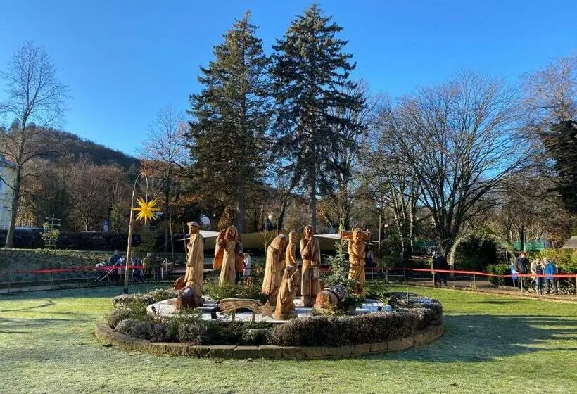 Kurhaus Apartment King Size Bett 180x200