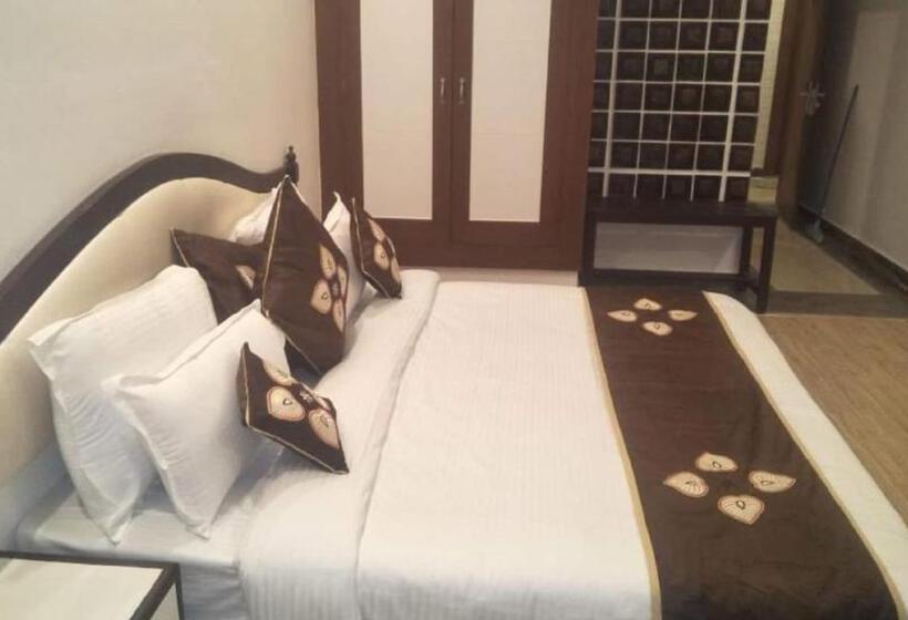 בית מלון כפרי Shivalik Hills Mussoorie