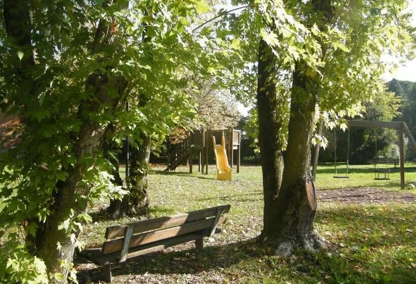 Aamiaismajoitus (B&B) Villa Franca Casa Vacanze