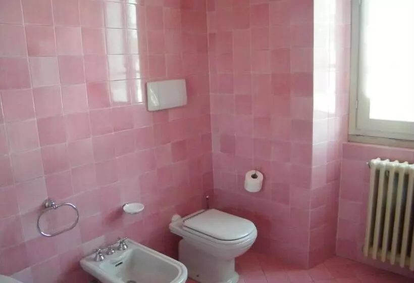 Aamiaismajoitus (B&B) Villa Franca Casa Vacanze