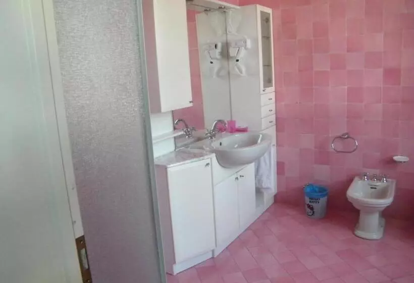 Aamiaismajoitus (B&B) Villa Franca Casa Vacanze