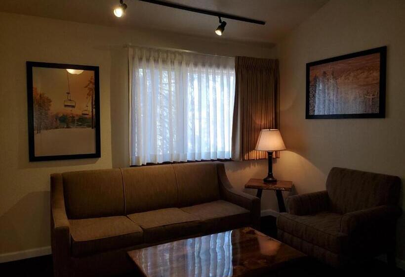 Getaways At Snow Lake Lodge