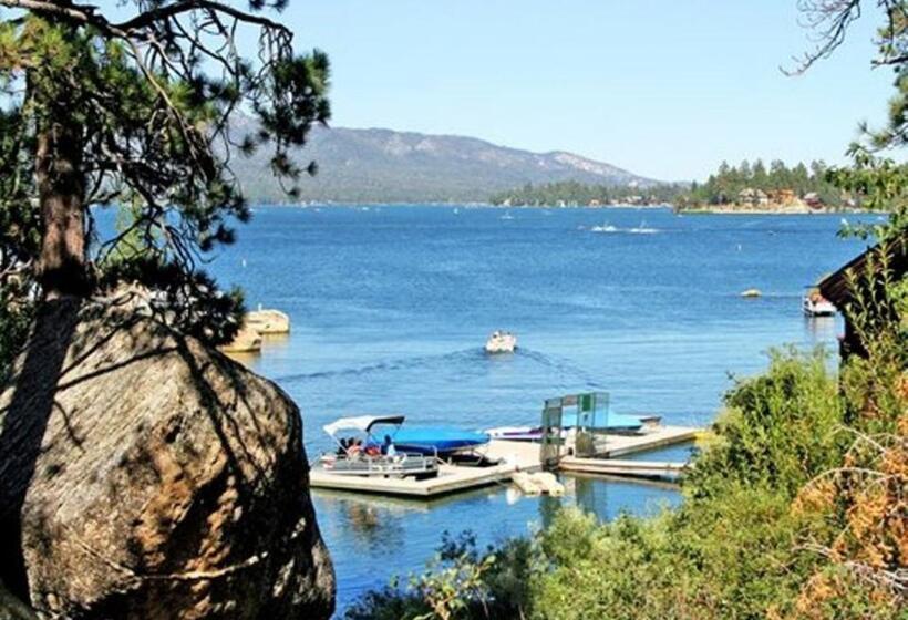 Getaways At Snow Lake Lodge