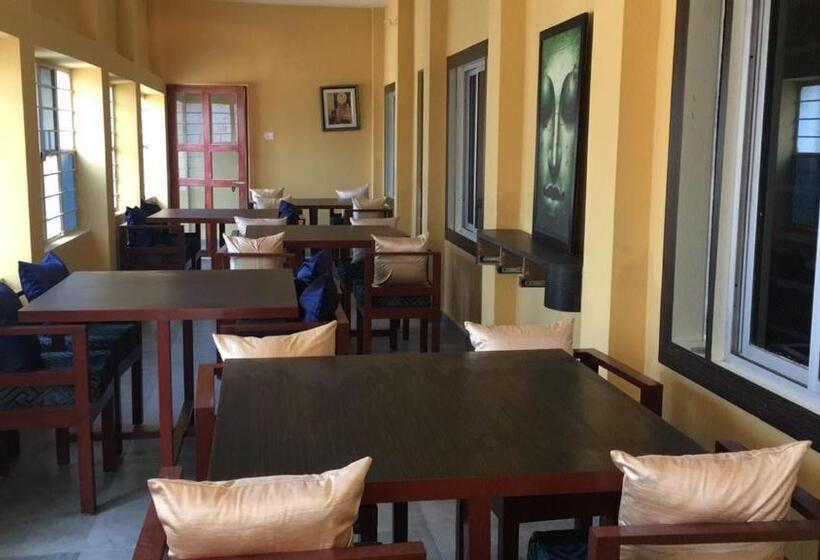 پانسیون Vajrabodhi Guest House