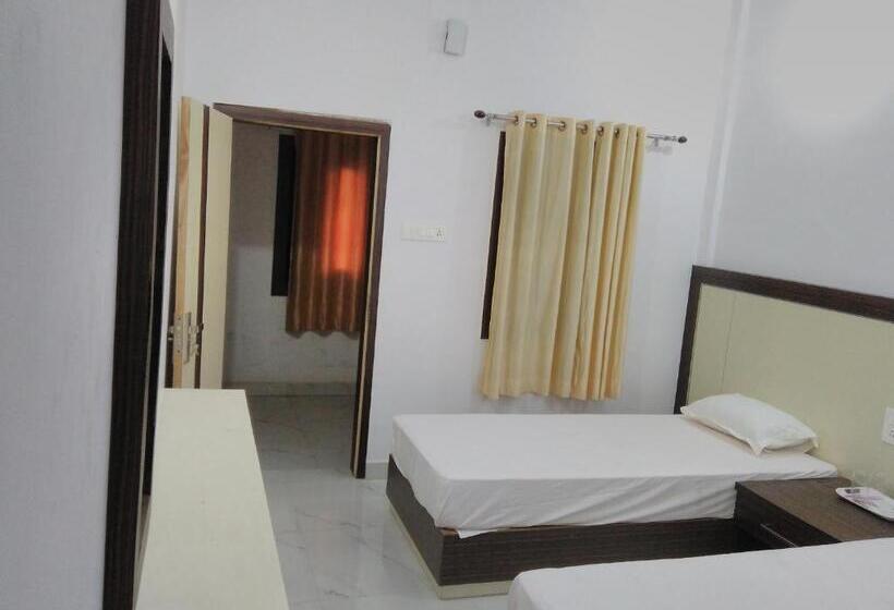 پانسیون Vajrabodhi Guest House