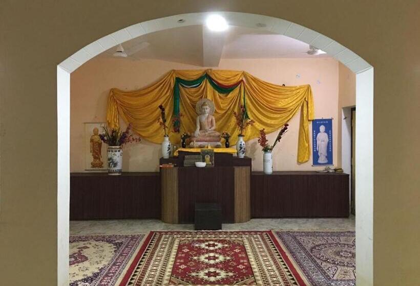 پانسیون Vajrabodhi Guest House