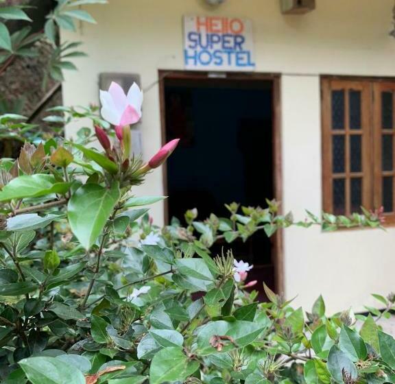 Hello Super Hostel