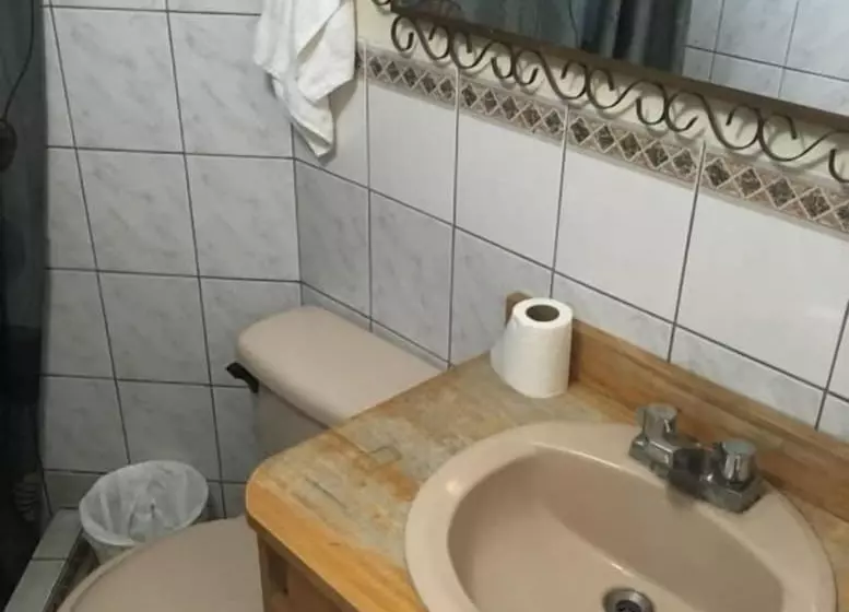 Global Airport Bed And Breakfast