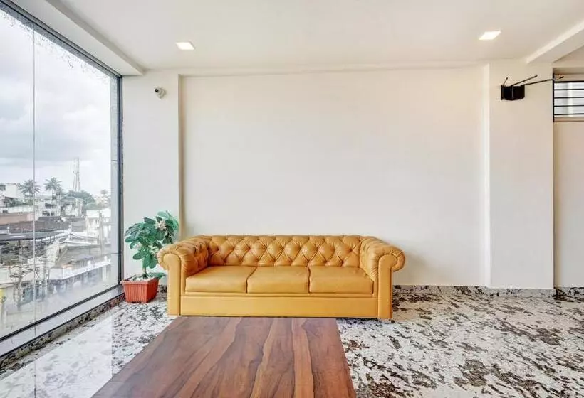 Itsy Hotels Shrey S Inn Mallandur Road