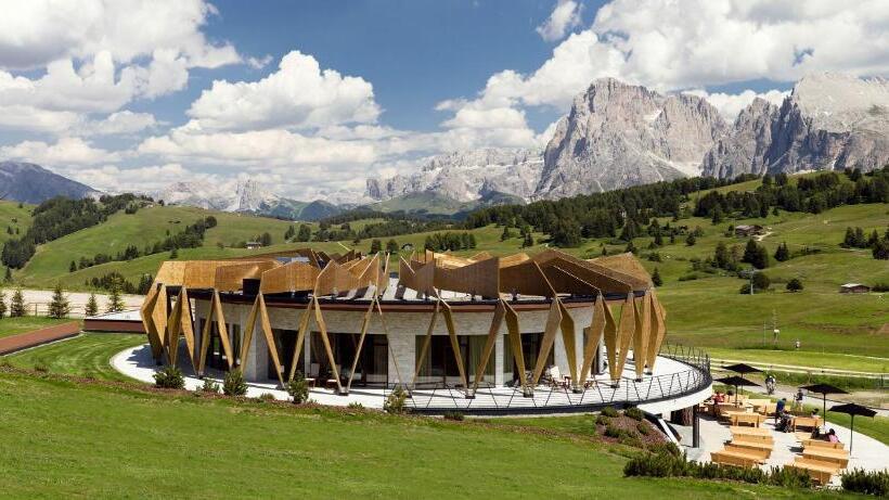 호텔 Como Alpina Dolomites