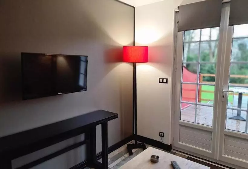 Отель Auberge De La Durdent