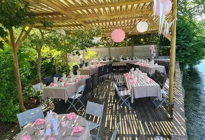 Отель Auberge De La Durdent